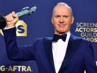 SAG Awards 2022: Michael Keaton piange dedicando il premio per Dopesick al nipote morto per droga