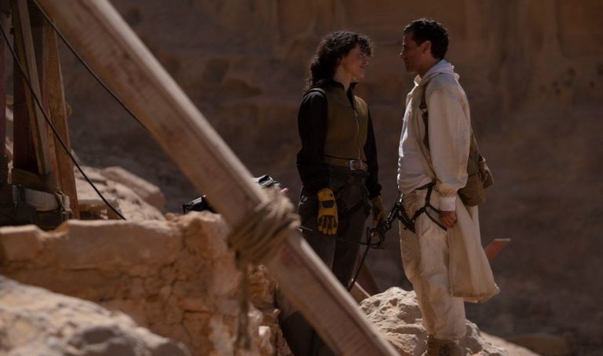 Una scena con May Calamawy