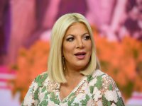 Tori Spelling ammette di 'non aver visto tutte le stanze' della famosa residenza dei suoi genitori