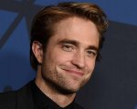The Batman, il souvenir di Robert Pattinson dal set? Calzini! 'Continuavo a portarmeli a casa'
