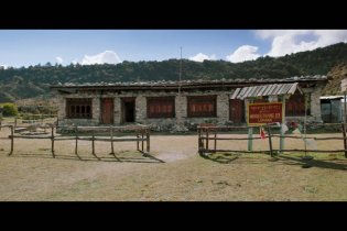 Lunana: Il villaggio alla fine del mondo - Trailer Italiano