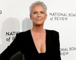 Una poltrona per due: Jamie Lee Curtis rivela di essersi sentita in imbarazzo per la scena in topless