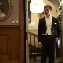 Hotel Portofino: Lorenzo Richelmy in una scena della serie