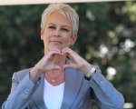 Jamie Lee Curtis difende la figlia dalle leggi anti-trans: “Orgogliosa di essere sua madre'