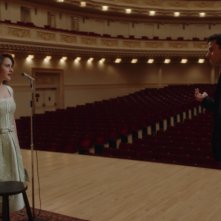 La fantastica signora Maisel 4: Rachel Brosnahan e Luke Kirby in una scena