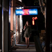 Licorice Pizza: Alana Haim durante una scena