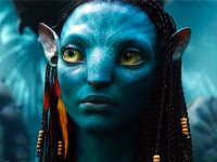 Avatar 2, Zoe Saldana ha pianto dopo aver visto i primi venti minuti: 'Bisogna essere preparati'