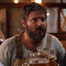 Altrimenti ci arrabbiamo: Edoardo Pesce durante una scena