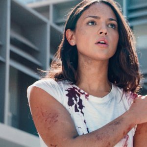 Ambulance: Eiza Gonzàlez durante una scena del film