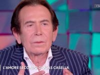 Giucas Casella sul coming out: 'Ho avuto esperienze con uomini, ma...'