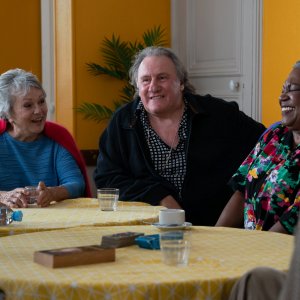 Il peggior lavoro della mia vita: Gérard Depardieu, Mylène Demongeot, Firmine Richard in una scena