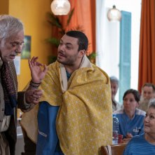 Il peggior lavoro della mia vita: Kev Adams e Jean-Luc Bideau in una scena