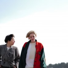 Spencer: Kristen Stewart e Sally Hawkins in una scena