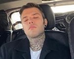 Fedez sulla sua malattia “il 22 marzo sarà un giorno importante”. Il gesto di Chiara Ferragni su Instagram