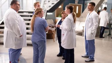 Grays Anatomy 18X09 Ellen Pompeo Scene