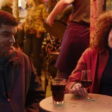 Una storia d'amore e di desiderio: Sami Outalbali e Zbeida Belhajamor in una scena