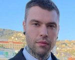 Fedez annuncia: “Ho un tumore al pancreas” e pubblica la foto della cicatrice