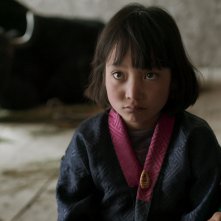 Lunana: Il villaggio alla fine del mondo, Pem Zam in una scena del film