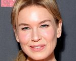 Renée Zellweger: 'Un produttore mi ha detto di bere vino prima di una scena di nudo: 'Così la girerai''
