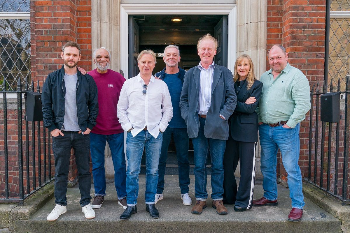 The Full Monty Disney+ annuncia la nuovissima serie basata su Full Monty Squattrinati organizzati