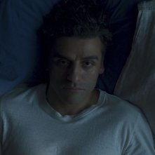 Moon Knight: Oscar Isaac in una scena