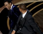 Oscar 2022, Paolo Sorrentino sullo schiaffo di Will Smith a Chris Rock: 'Non l'ho visto, stavo fumando'