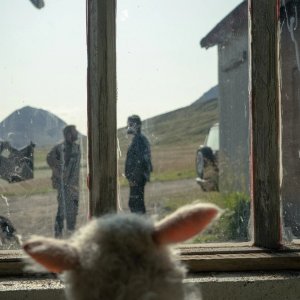 Lamb: una scena del film