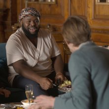 Nella Bolla: Maria Bakalova e Samson Kayo in una scena del film