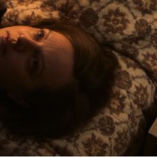 Shining Girls: un primo piano di Elizabeth Moss