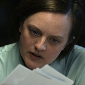 Shining Girls: un primo piano di Elizabeth Moss