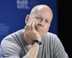 Bruce Willis, Giancarlo Magalli ricorda: “il suo gesto che commosse mia madre”