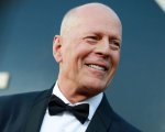 Bruce Willis: per gli amici l'afasia è la conseguenza del trauma cranico sul set de L'ultima alba nel 2002