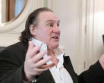 Gerard Depardieu rinnega Vladimir Putin: 'Folli e inaccettabili derive'
