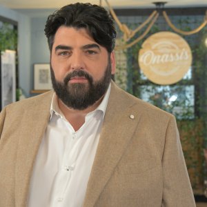 Cucine da incubo: Antonino Cannavacciuolo è il conduttore del programma