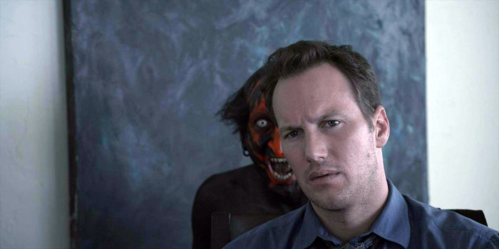 Insidious: James Wan celebra gli 11 anni del film horror con una serie di foto da brivido