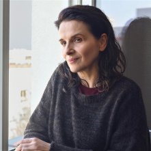 Tra due mondi: Juliette Binoche in un momento del film