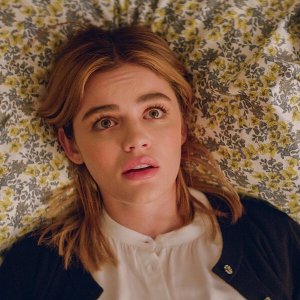 Guida sexy per brave ragazze: Lucy Hale in una scena del film