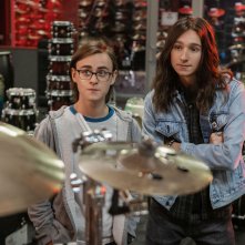 Metal Lords: Adrian Greensmith e Jaeden Martell in una scena del film