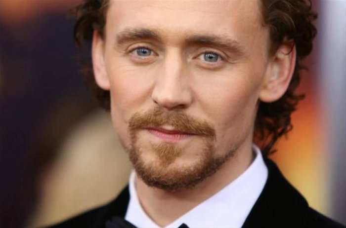 Tom Hiddleston protagonista della serie Apple The White Darkness