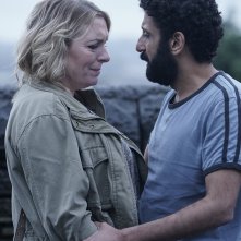 Ali & Ava - Storia di un incontro: Adeel Akhtar e Claire Rushbrook in una scena del film