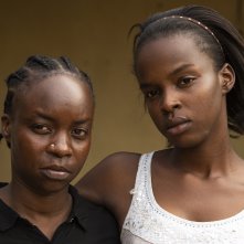 Una madre, una figlia: Achouackh Abakar Souleymane, Rihane Khalilalio durante una scena