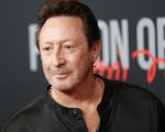 John Lennon: il figlio Julian suona 'Imagine' per la prima volta dopo aver giurato che non l'avrebbe mai fatto