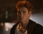 Wonder Twins: KJ Apa e Isabel May star del film tratto dai fumetti