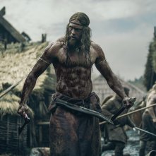The Northman: Alexander Skarsgård in battaglia