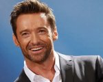 Hugh Jackman, sua moglie dichiara: “Se mio marito fosse gay uscirebbe con Brad Pitt”