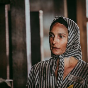 Bocche inutili: Lorenza Indovina in una scena del film