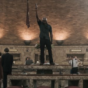 L'assedio di Silverton: Thabo Rametsi in una sequenza