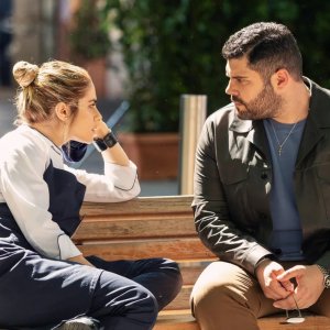 La cena perfetta: Greta Scarano e Salvatore Esposito in una scena del film