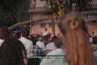 Amma's Way - Un Abbraccio Al Mondo - Clip (1)