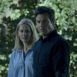 Ozark 4: Jason Bateman e Laura Linney in una scena